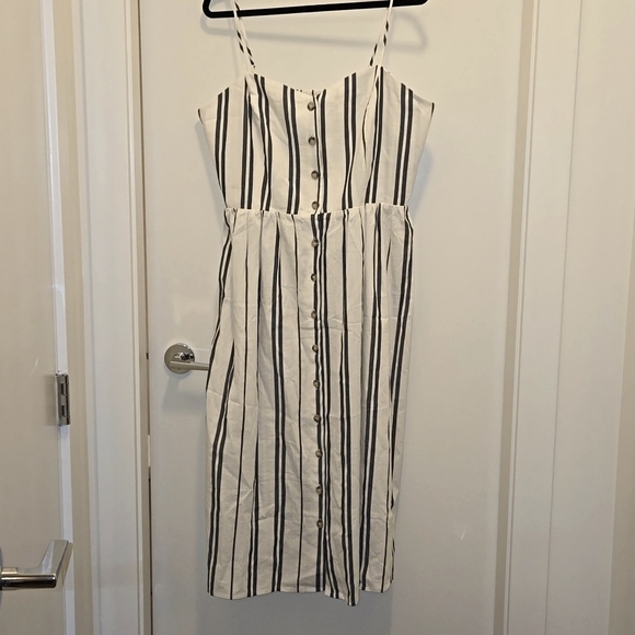 Brand new H&M midi button stripe dress - Picture 1 of 5